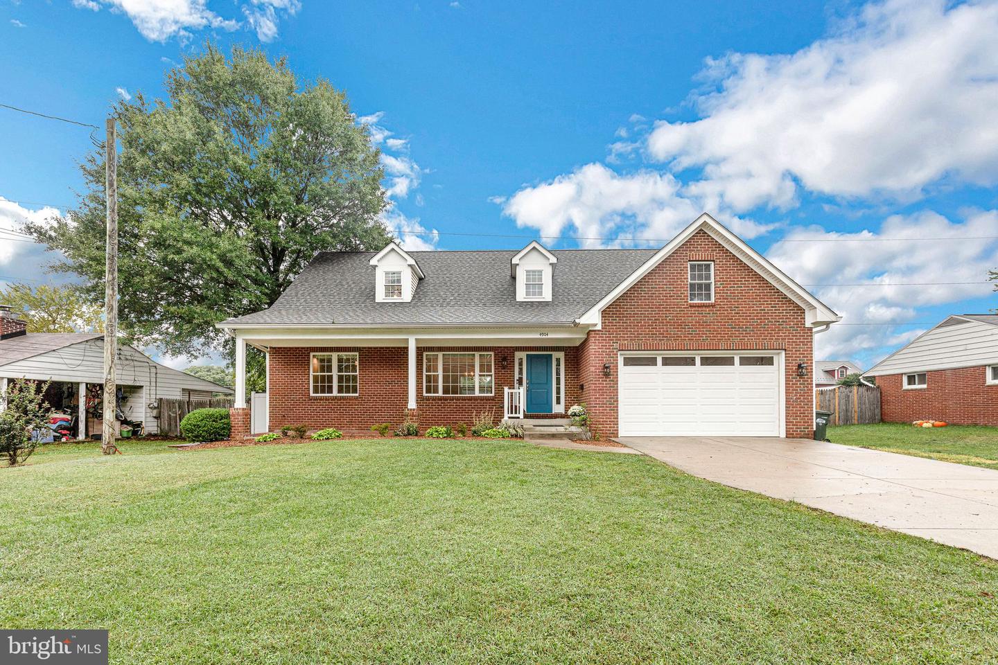 4904 Apple Tree Drive, Alexandria