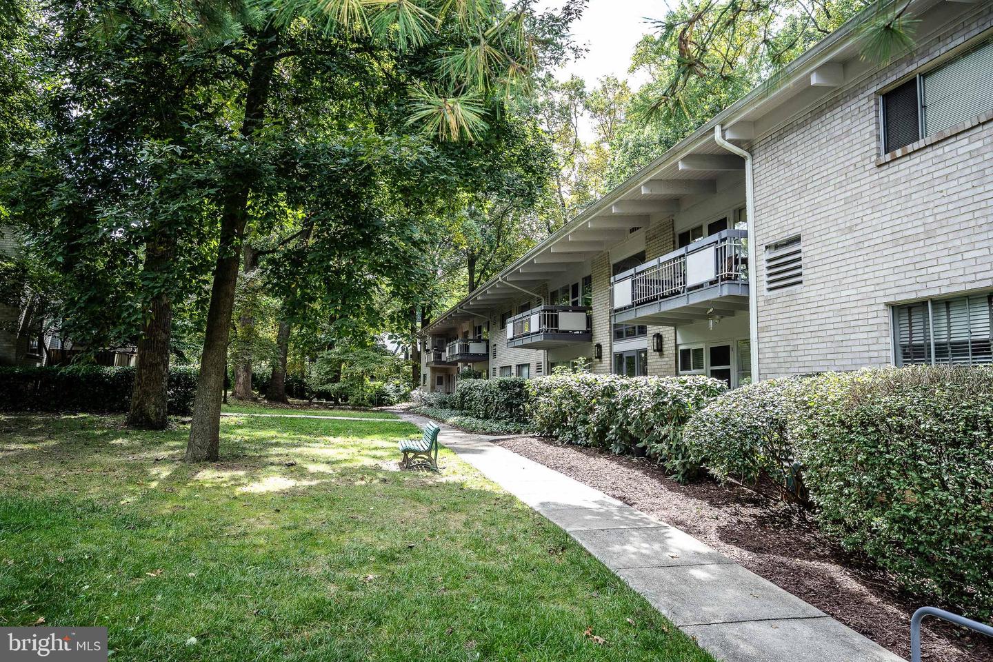 7759 Donnybrook Court #106, Annandale