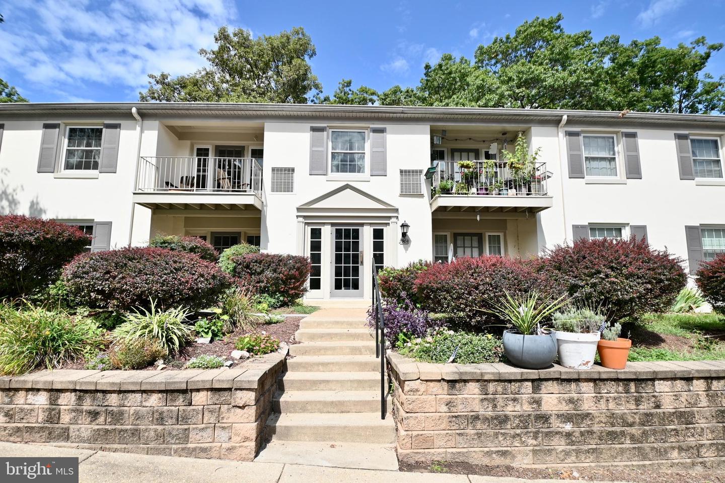 5904 Kingsford Road #414, Springfield
