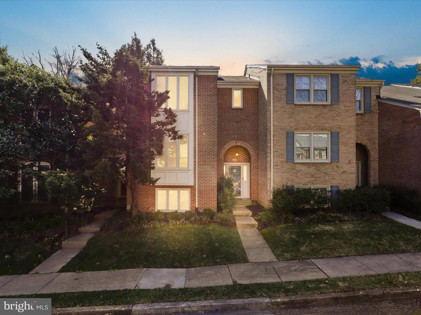 6649 Midhill Place, Falls Church