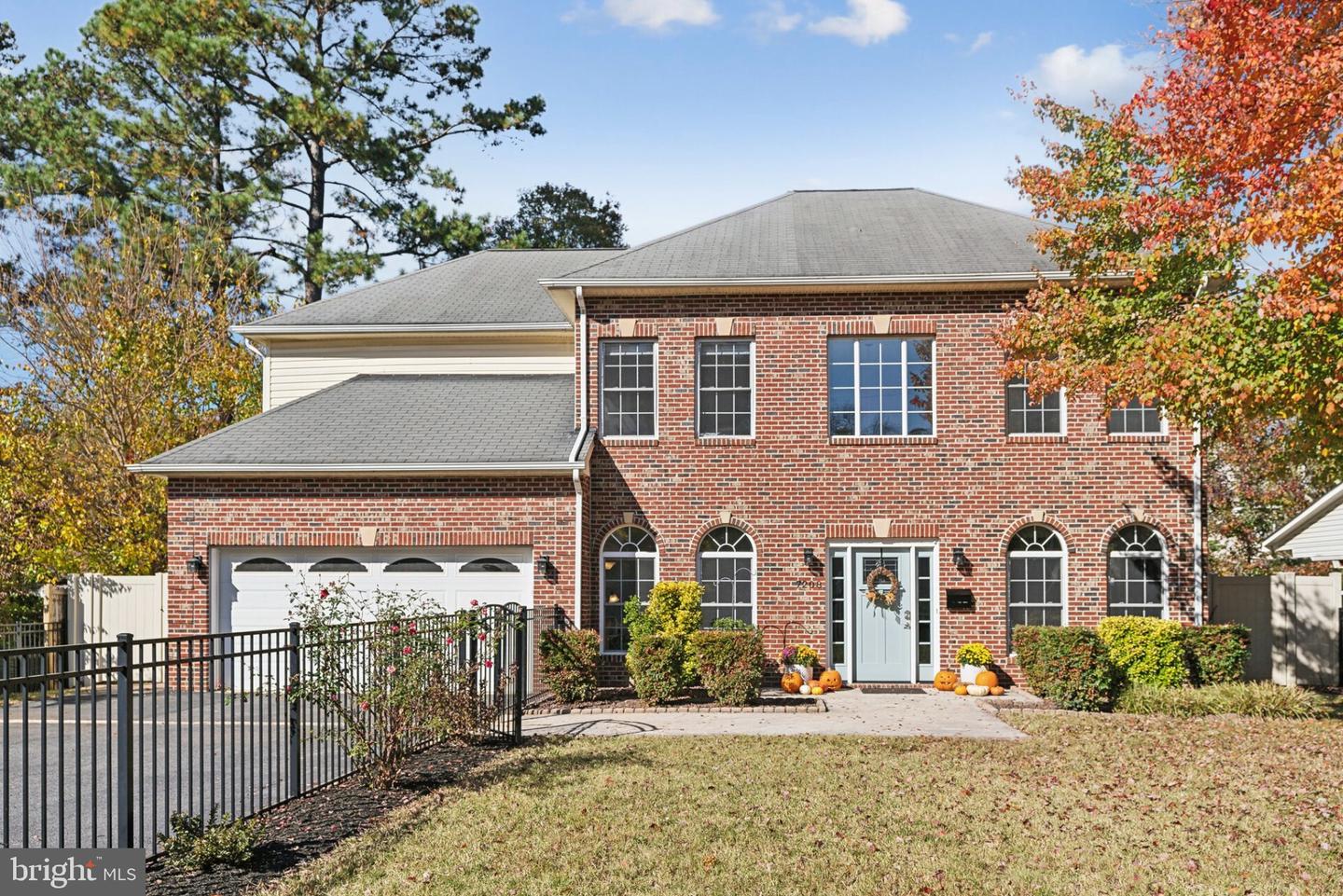 7208 Pine Drive, Annandale