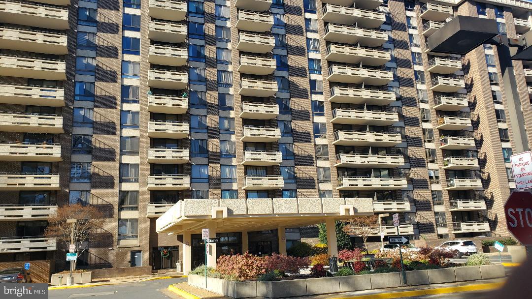 1808 Old Meadow Road #716, Mclean