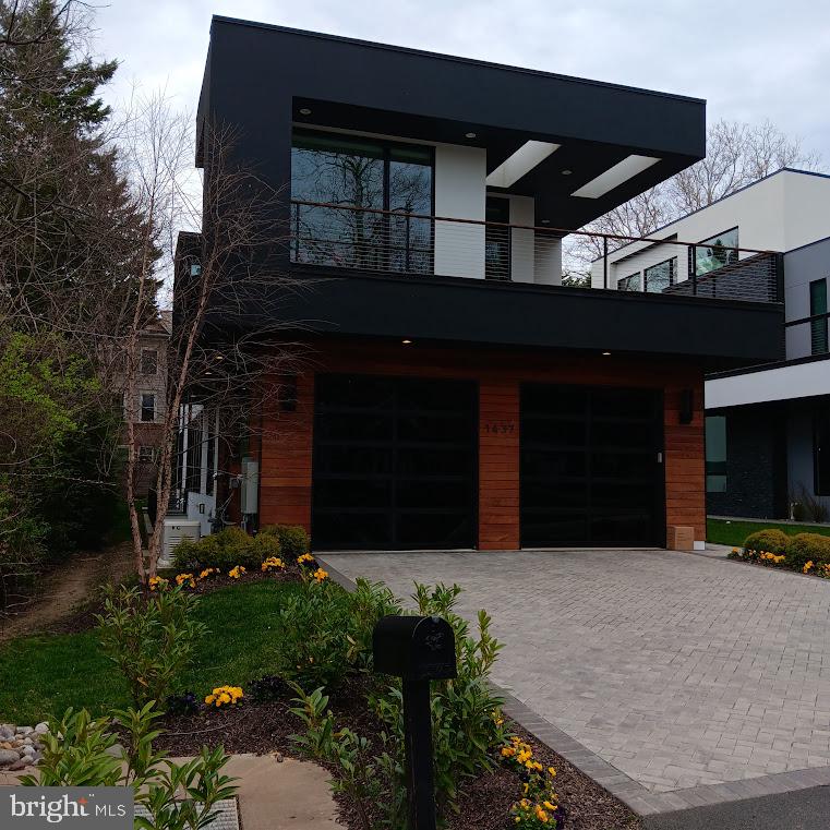 6330 Cross Street, Mclean