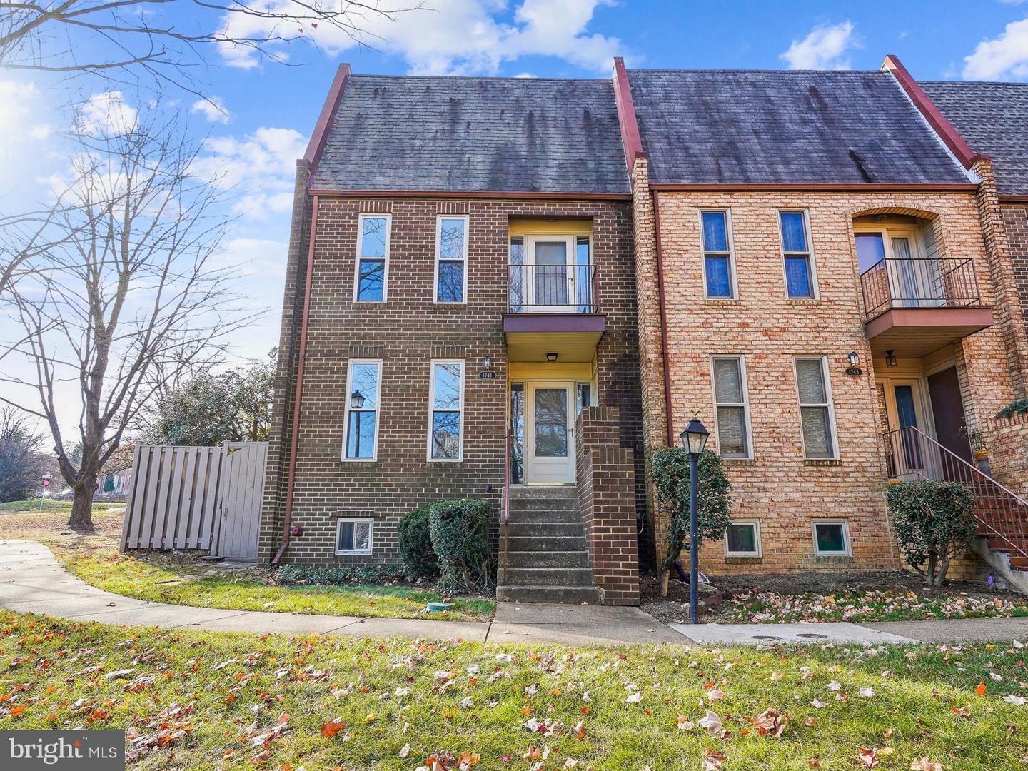 1741 Cy Court, Vienna