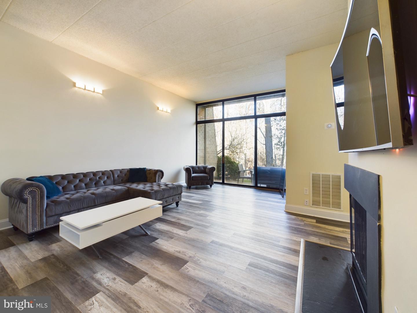 11566 Rolling Green Court #101, Reston