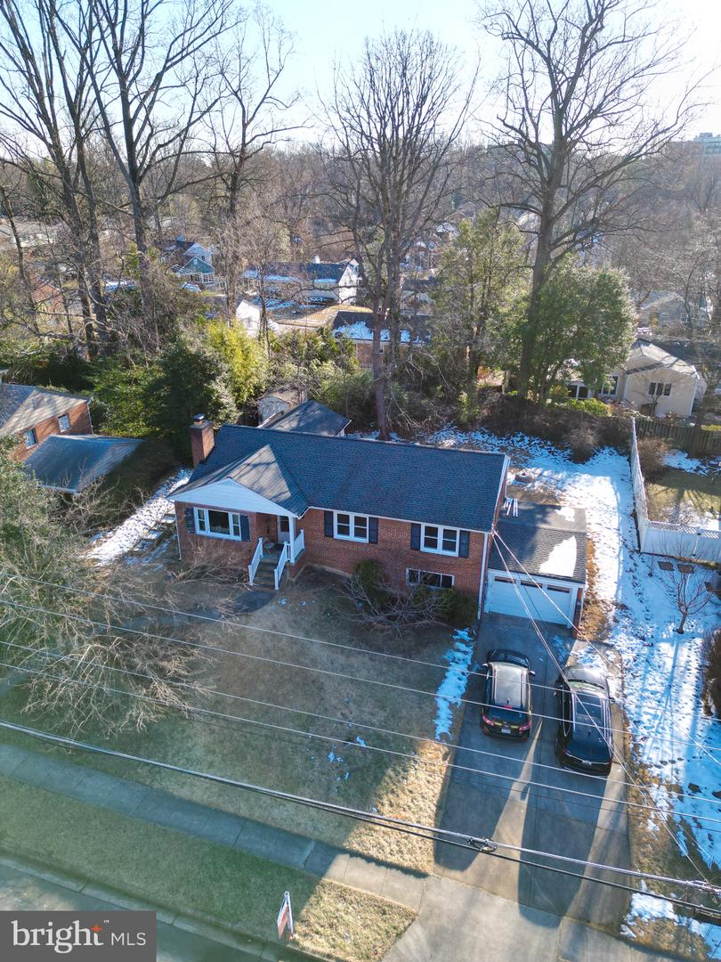 3161 Patrick Henry Drive, Falls Church