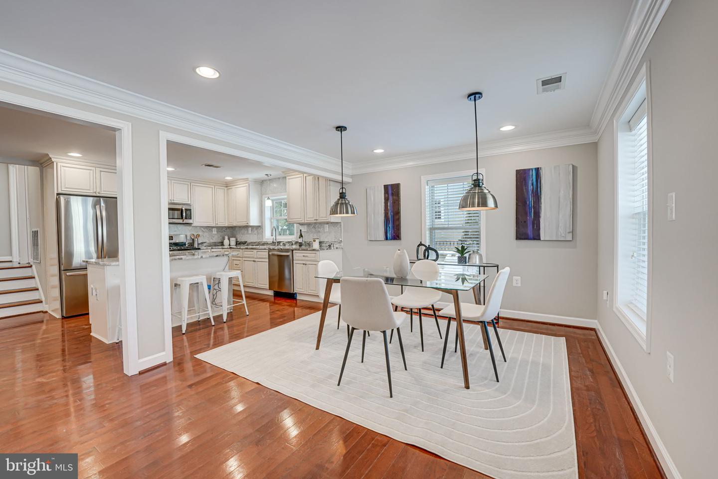 6449 Second Street, Alexandria