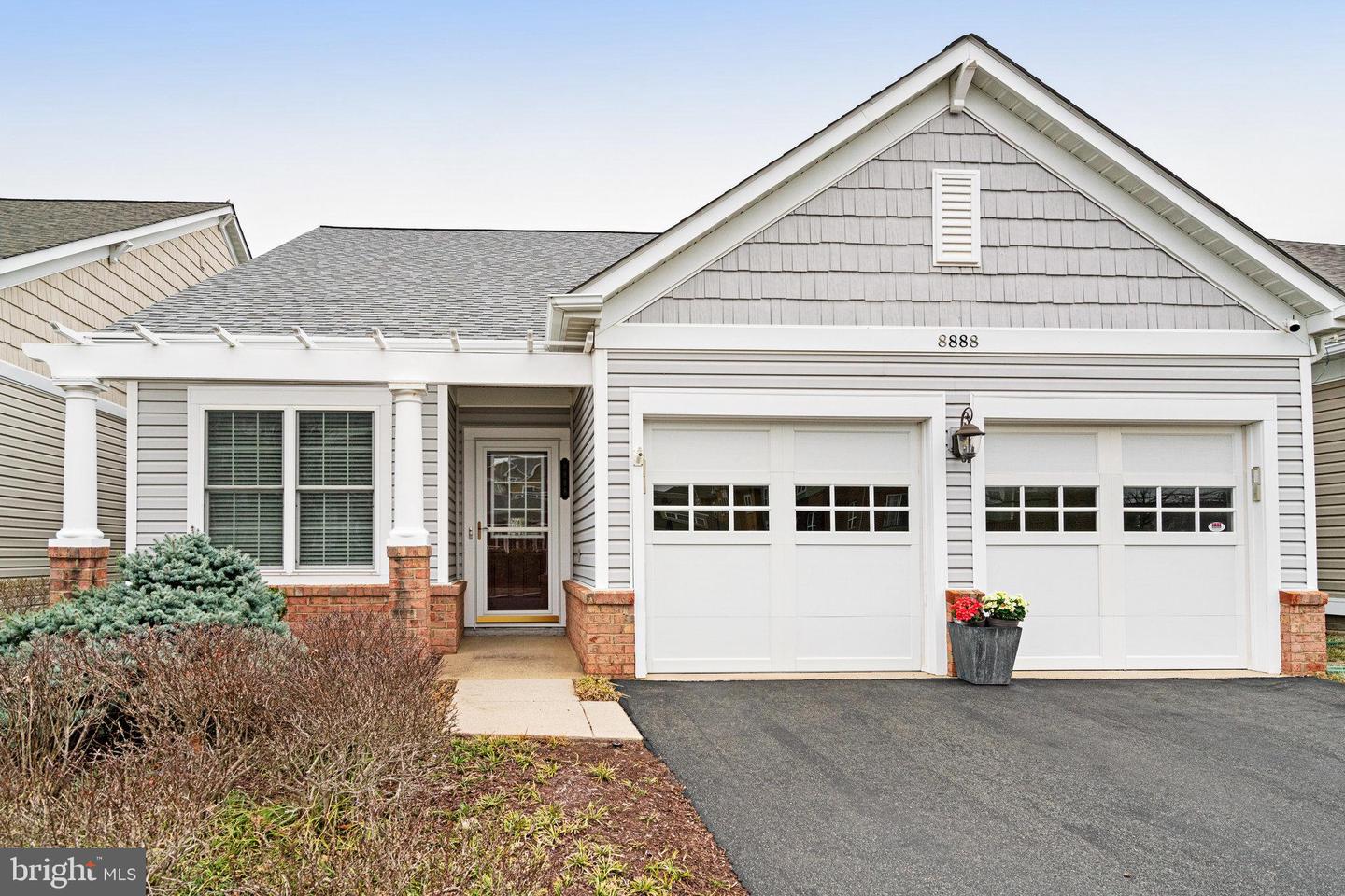 8888 Calla Lily Court, Lorton