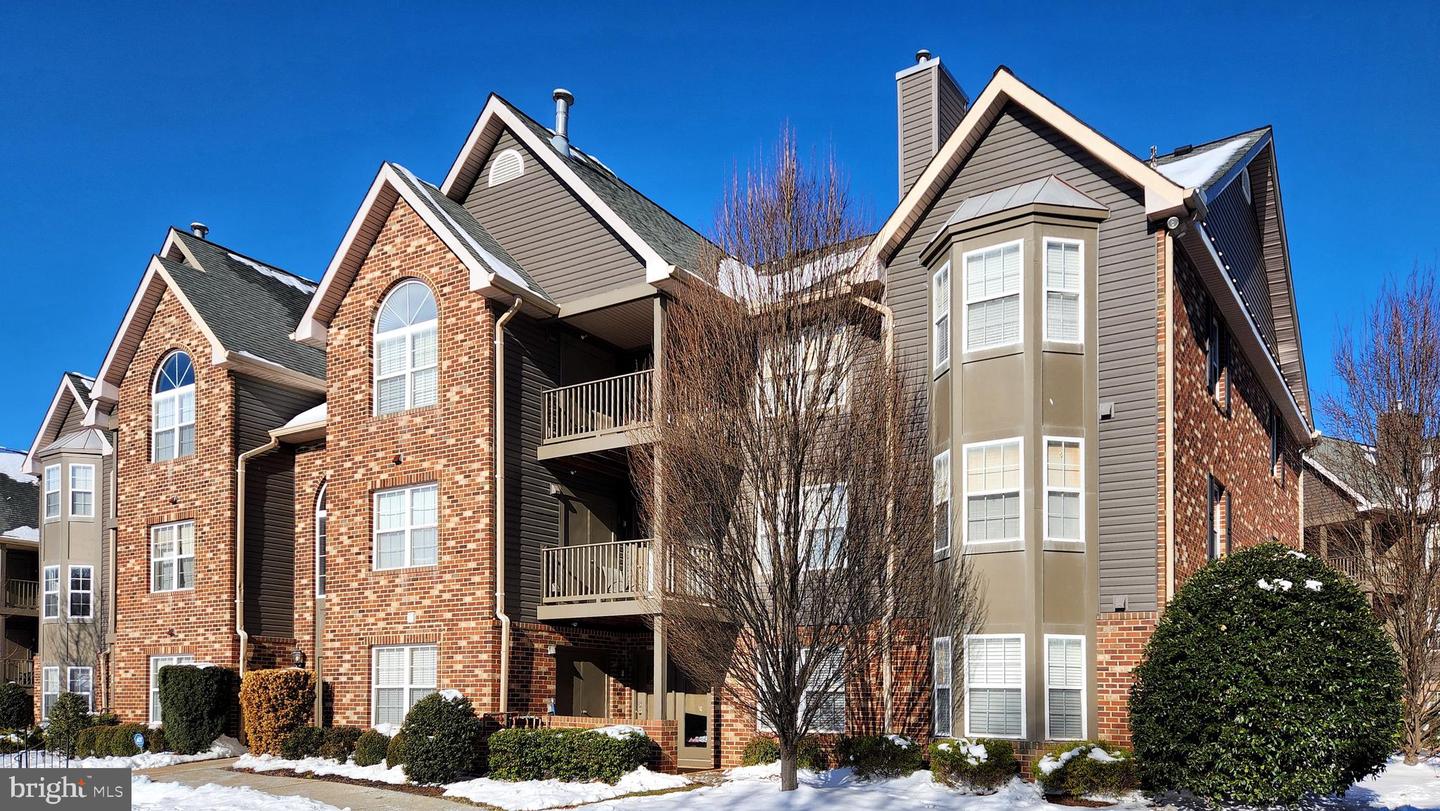 4112 Monument Court #304, Fairfax