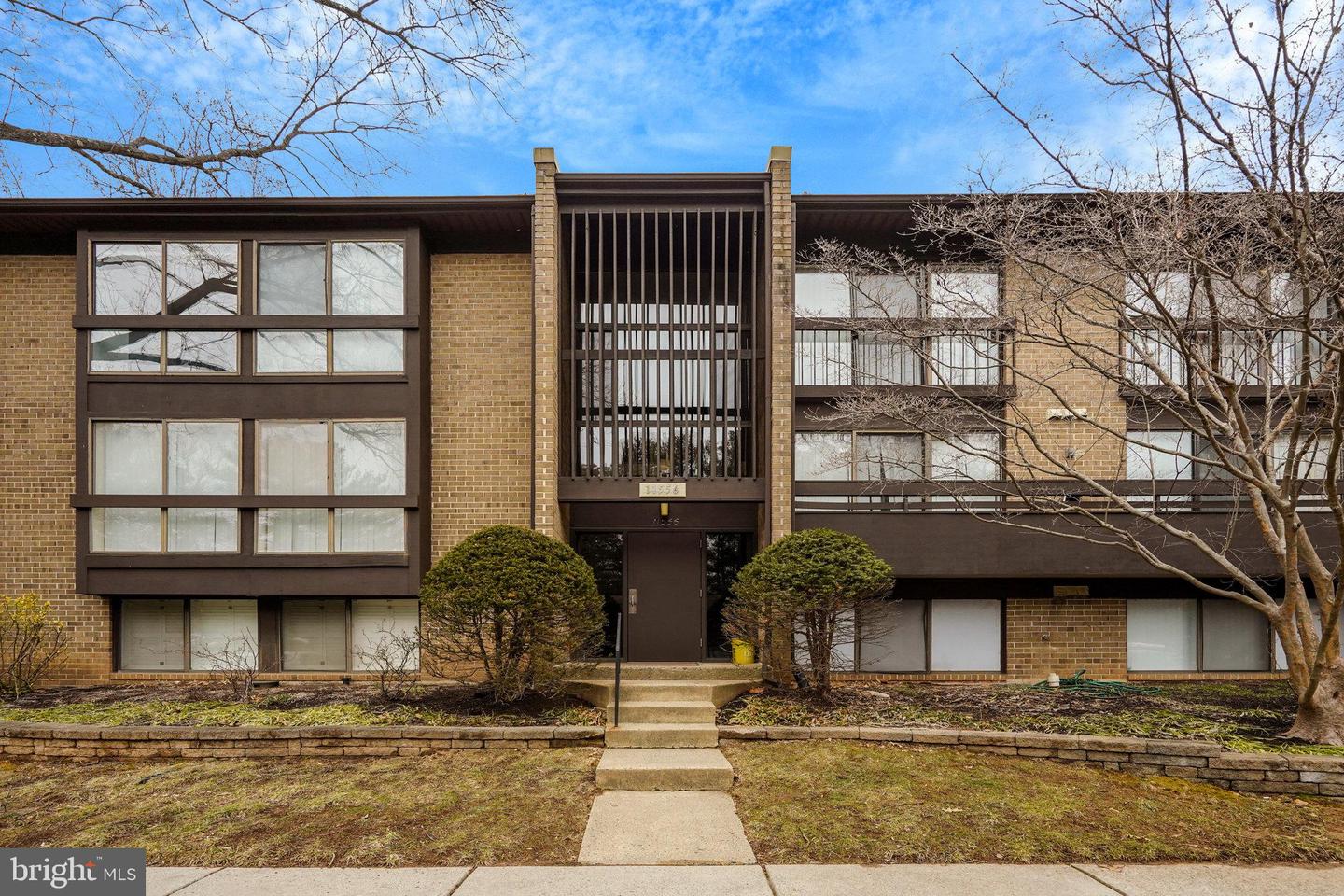11556 Rolling Green Court #15/300, Reston