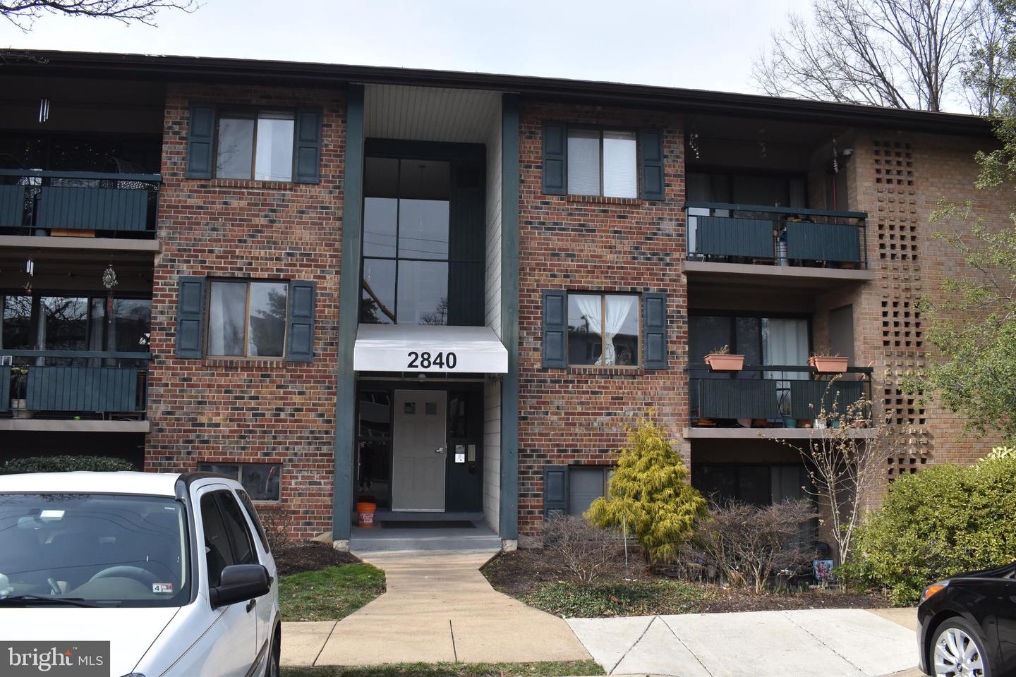 2840 Dover Lane #102, Falls Church