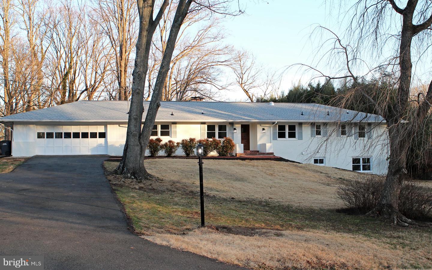 2109 Carrhill Road, Vienna