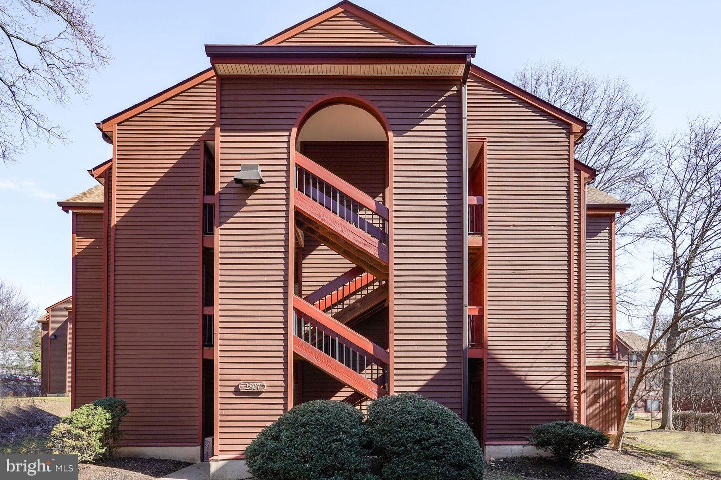 2807 Lee Oaks Court #102, Falls Church
