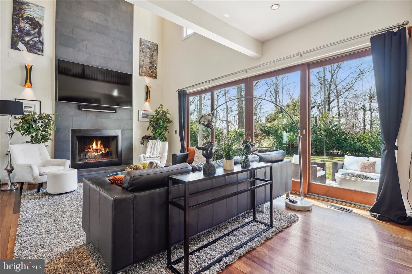 1212 Shenandoah Road, Alexandria