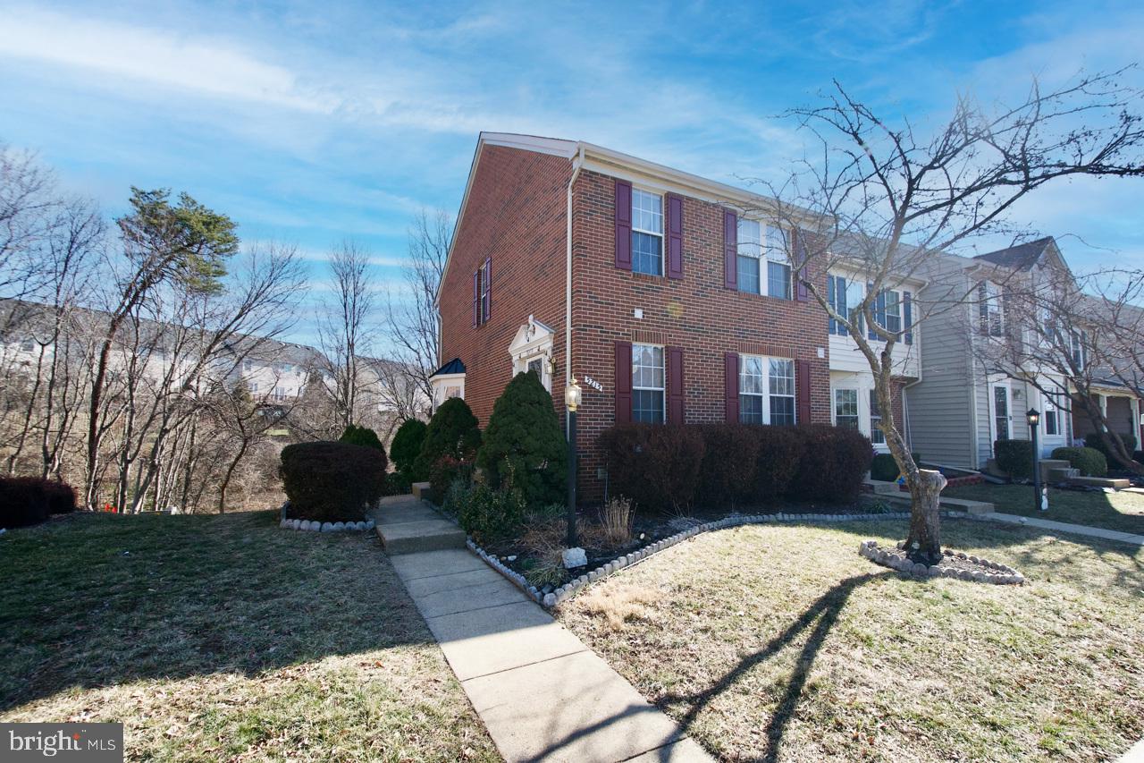 5215 Dunstable Lane, Alexandria