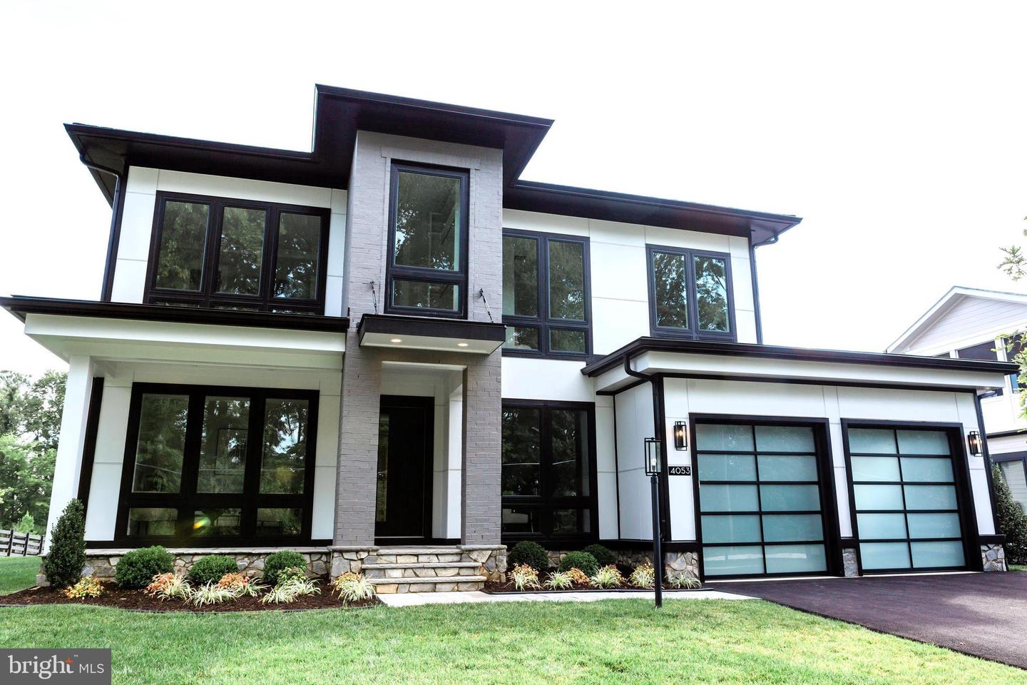 6615 Locust Way, Annandale