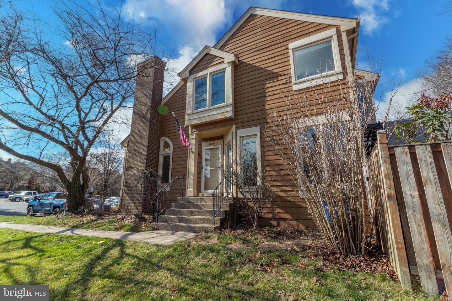 1069 Nicklaus Court, Herndon