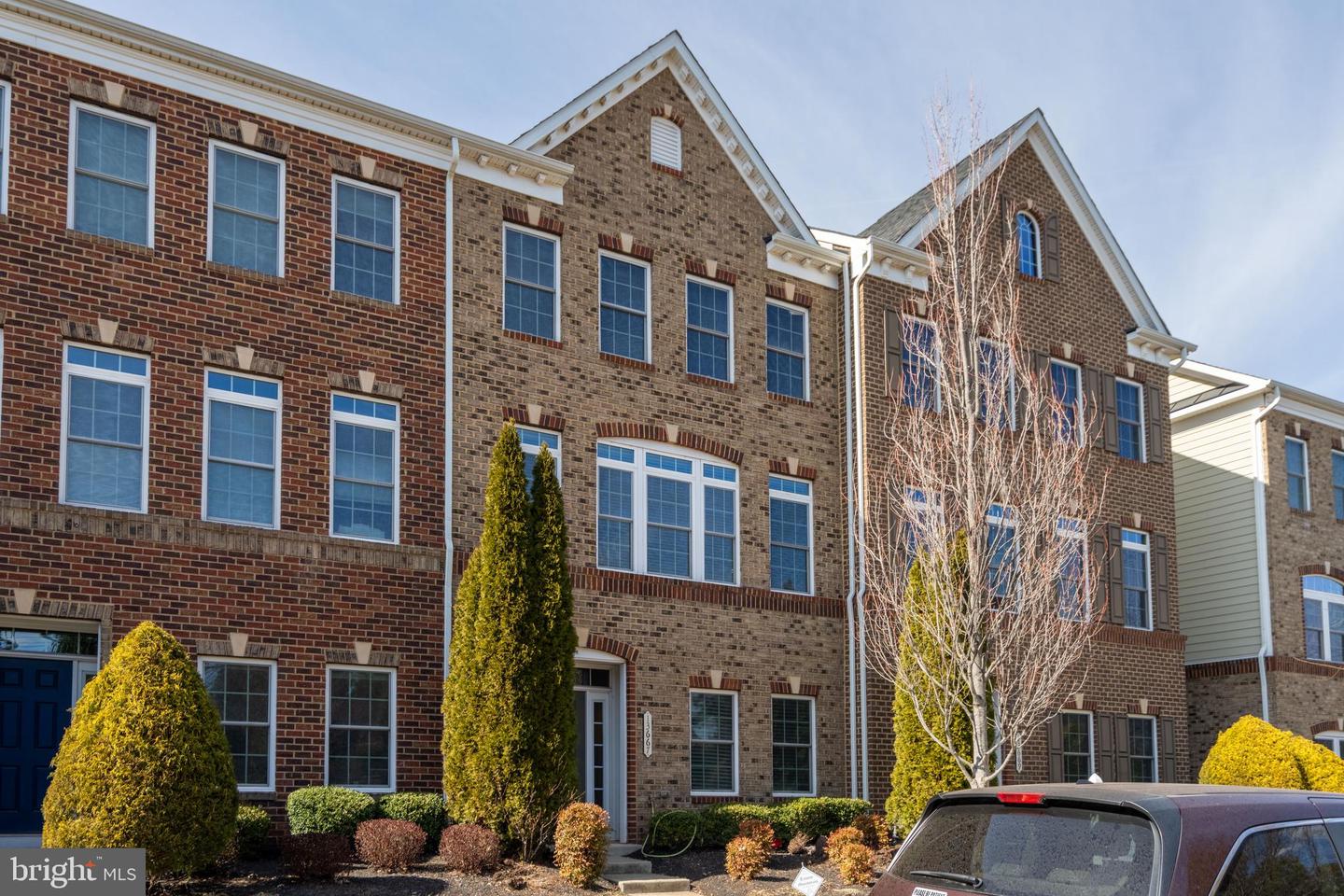 13667 Neil Armstrong Avenue, Herndon