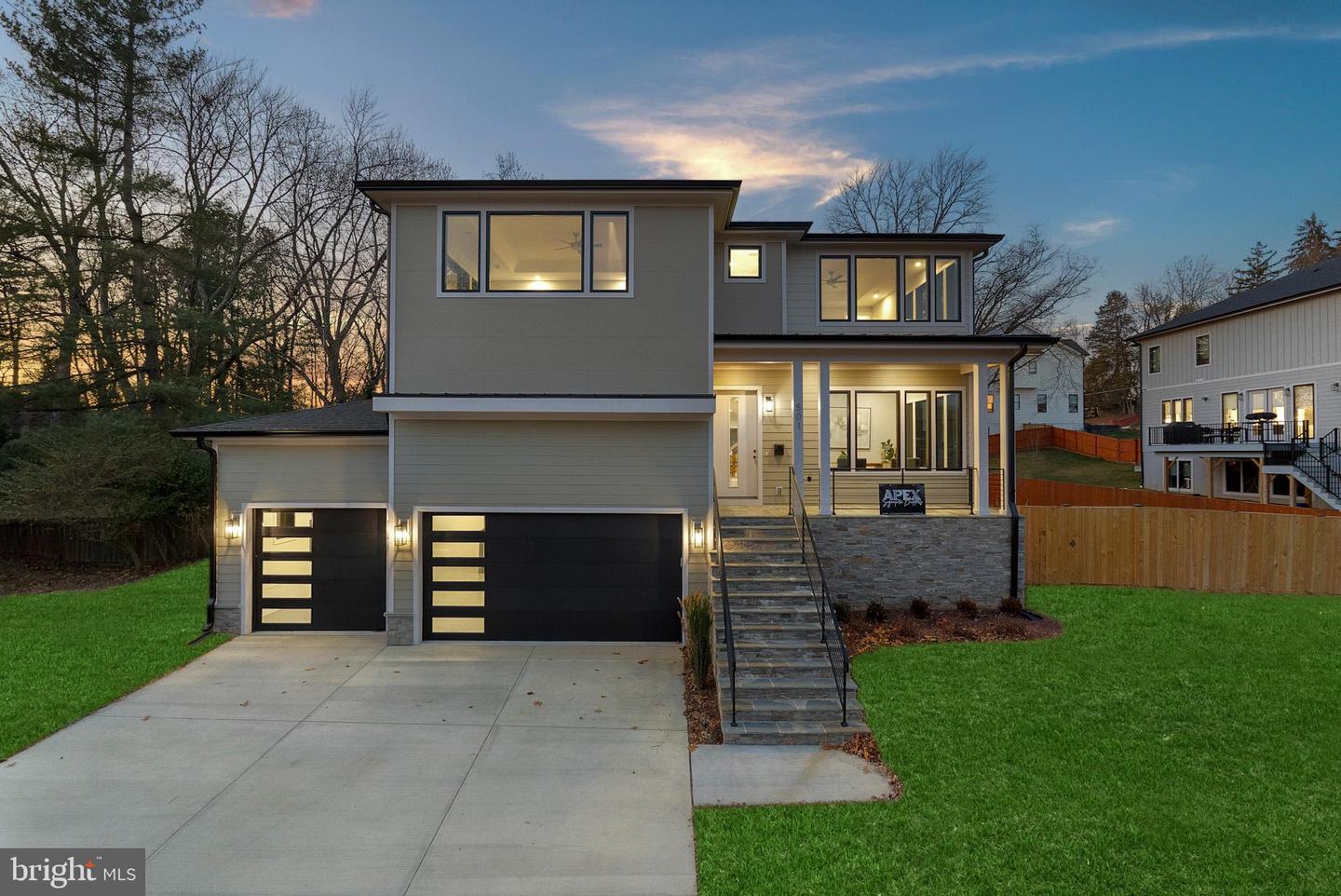 501 Yeonas Drive SW, Vienna