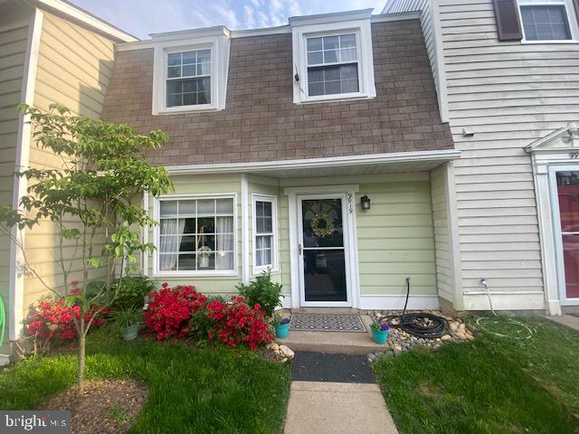 9919 Blake Lane, Oakton