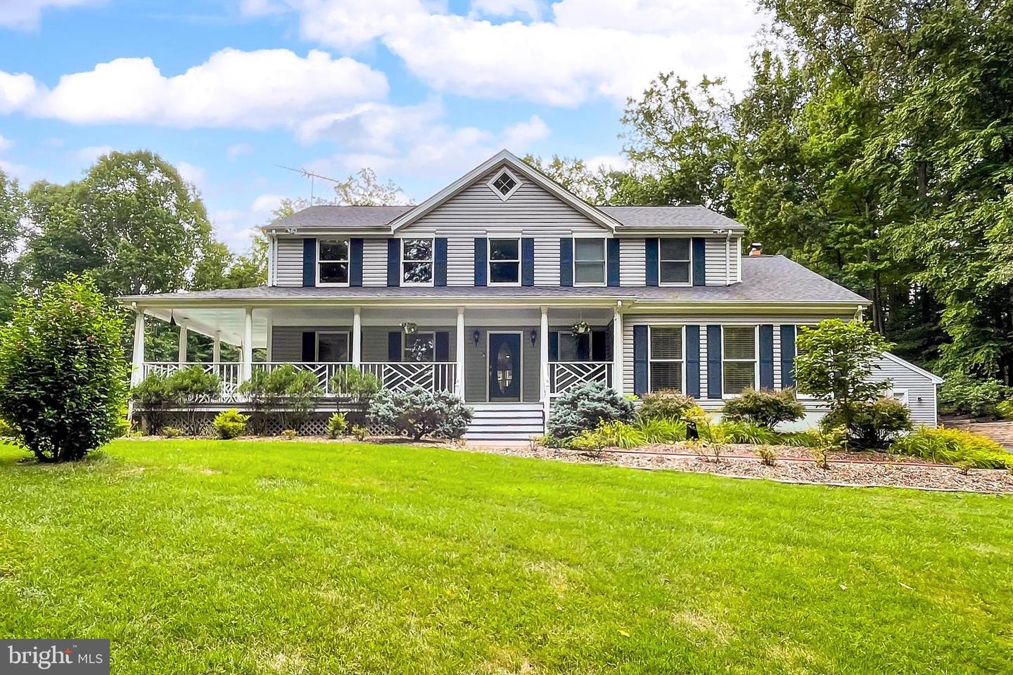 12139 Wolf Valley Drive, Clifton