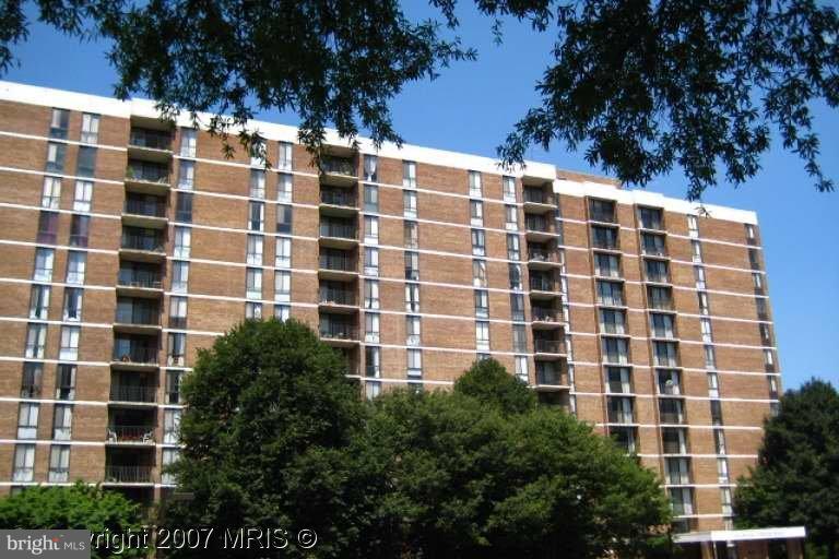 2300 Pimmit Drive #1014, Falls Church
