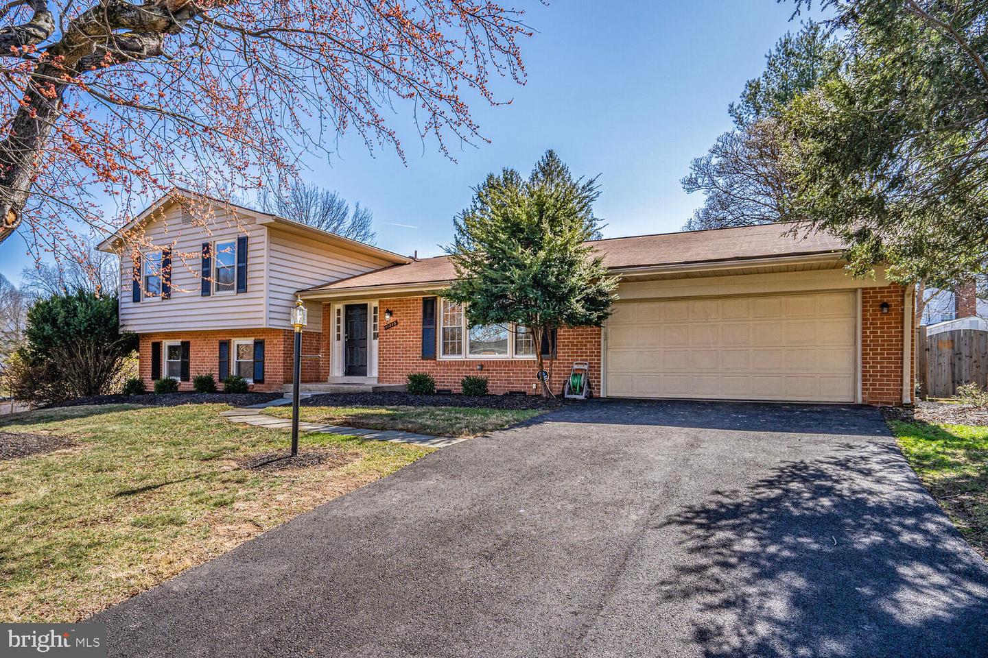11225 Stamper Court, Oakton