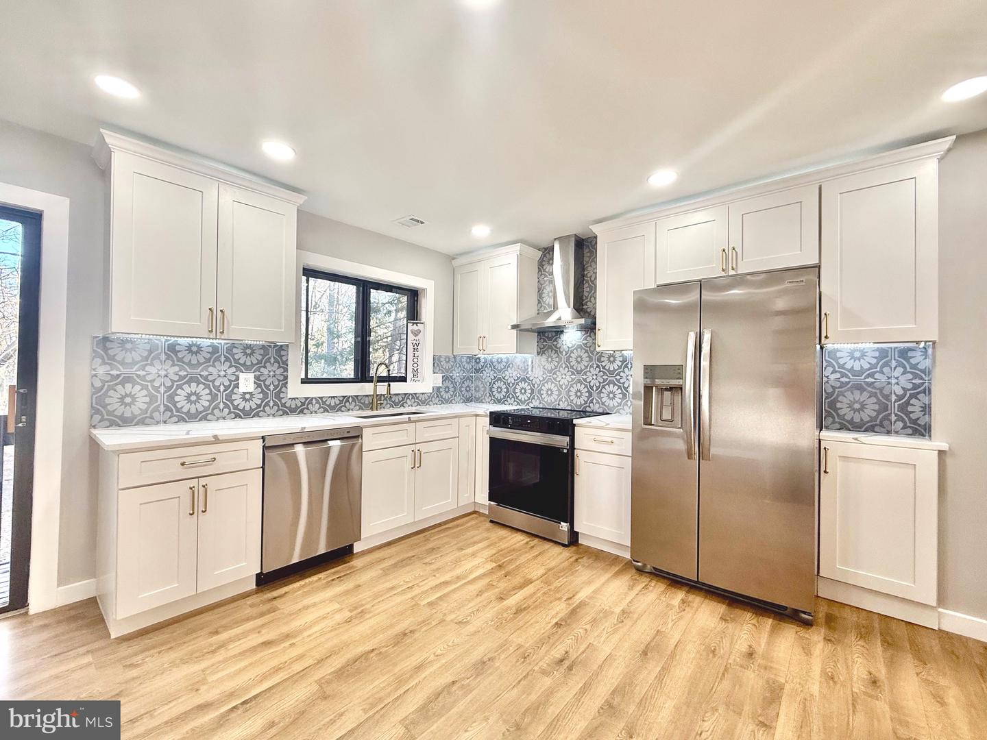 2102 Cartwright Place, Reston