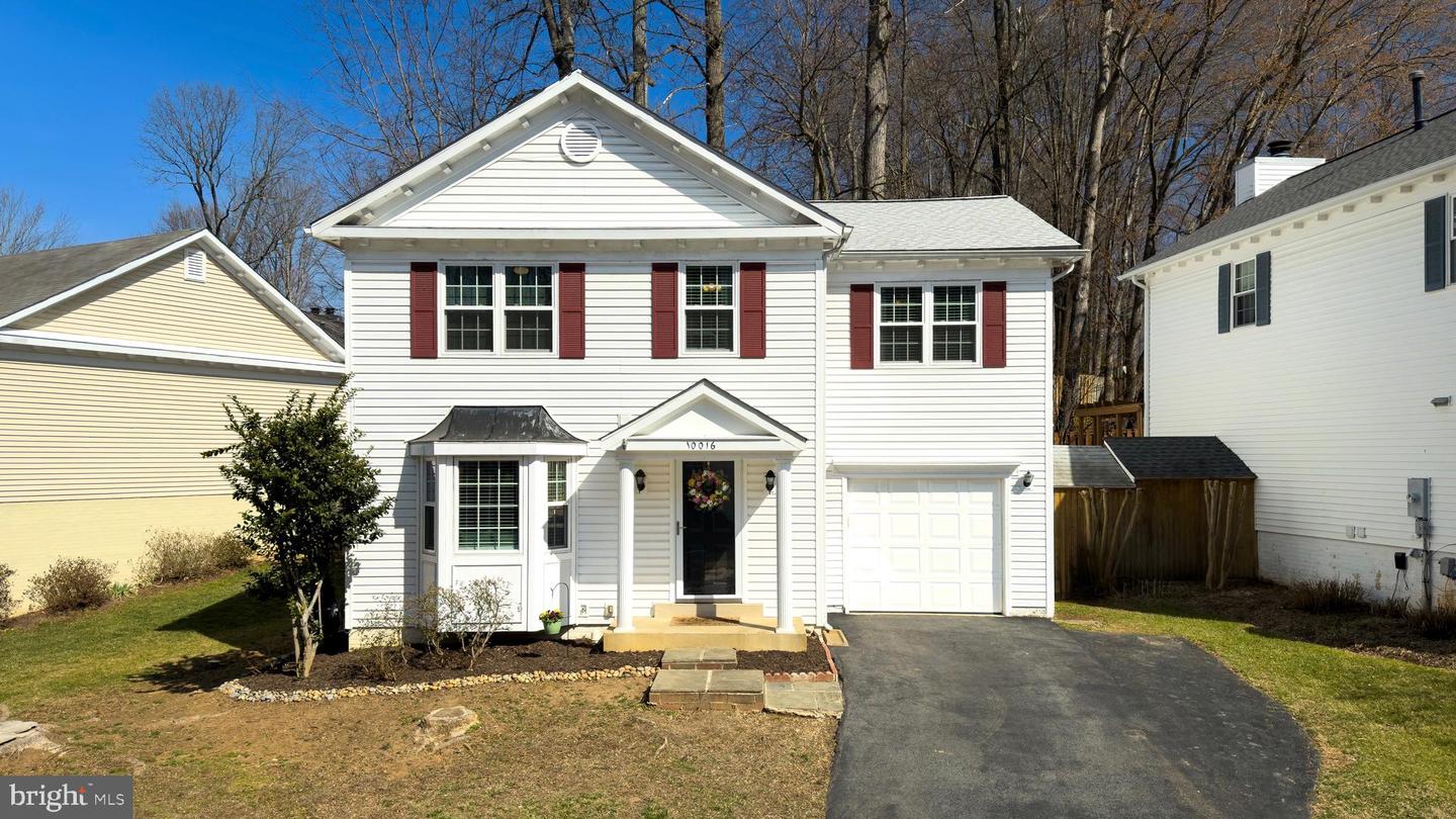 10016 Park Woods Lane, Burke