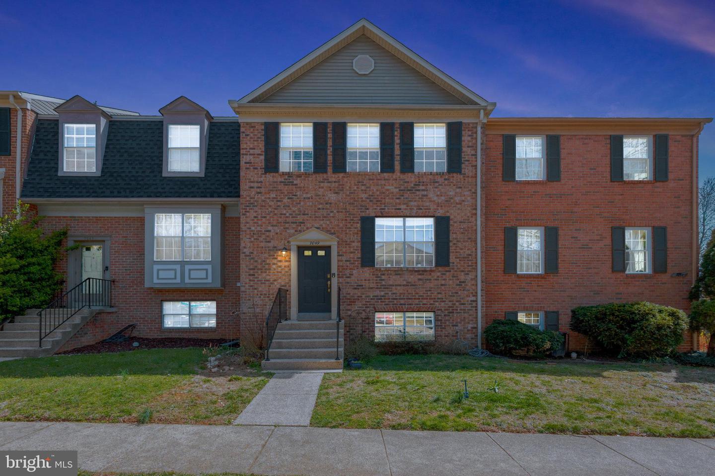 7049 Solomon Seal Court, Springfield