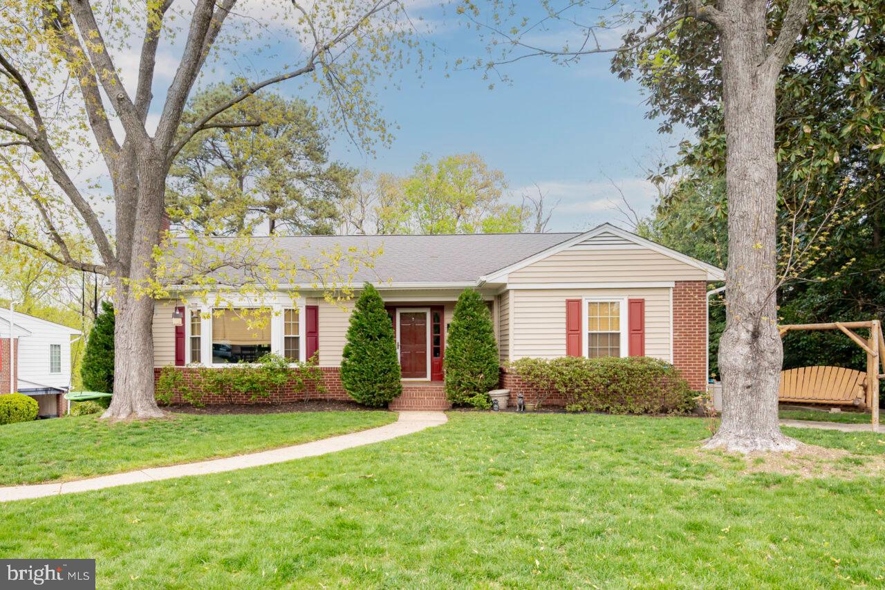 7205 Burtonwood Drive, Alexandria