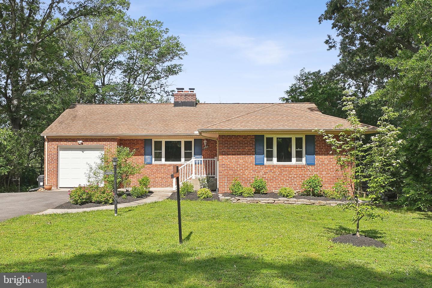6530 Greenleaf Street, Springfield