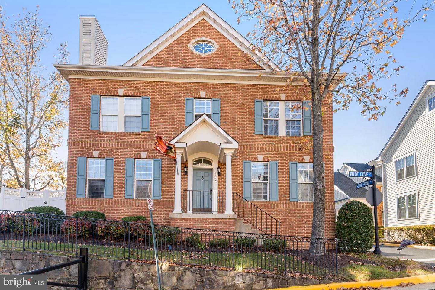 6985 Forepond Court, Fort Belvoir