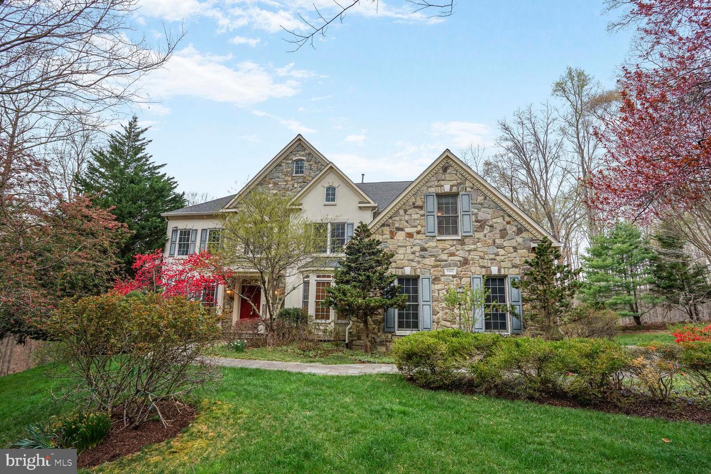 8404 Cardinal Rose Court, Fairfax Station