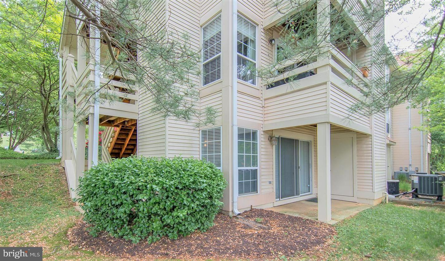 4555 Interlachen Court #h, Alexandria