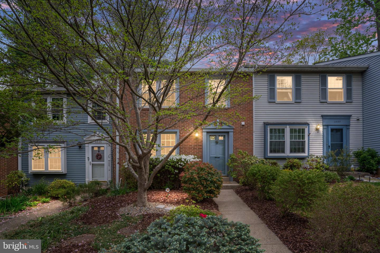 11537 Ivy Bush Court, Reston