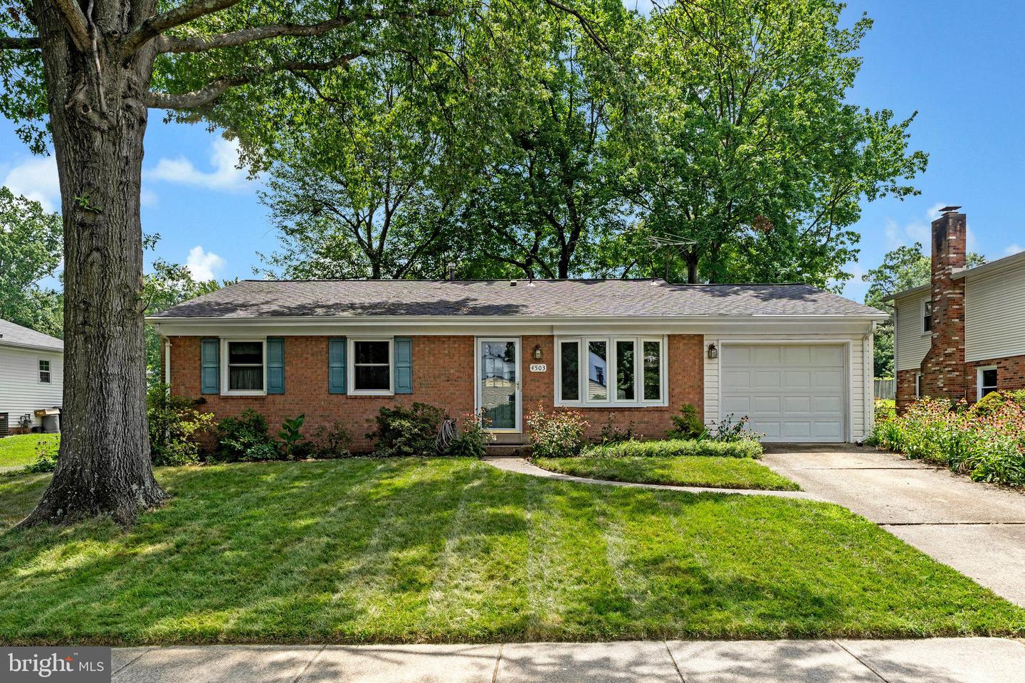 4503 Fillingame Drive, Chantilly