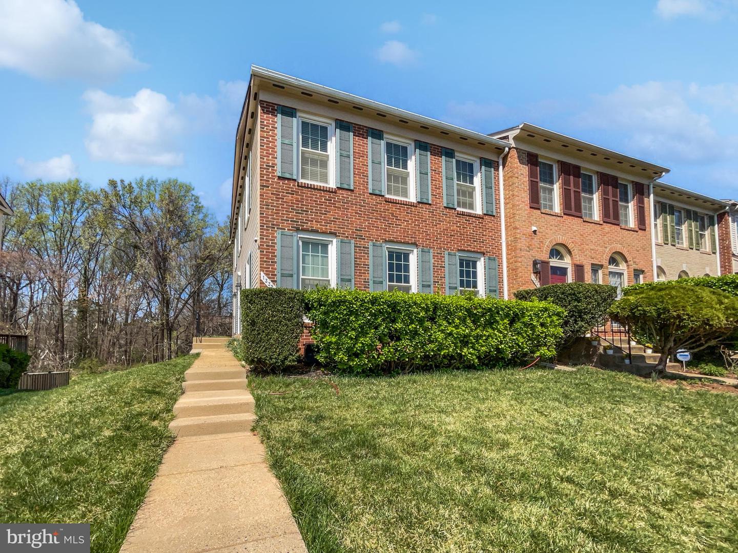 13324 Foxhole Drive, Fairfax