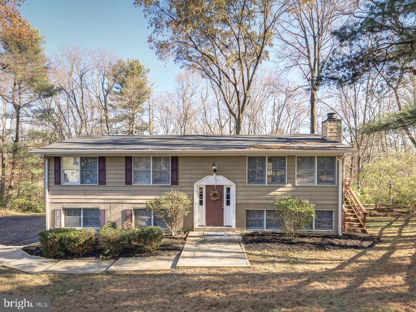 10814 Oldfield Drive, Reston
