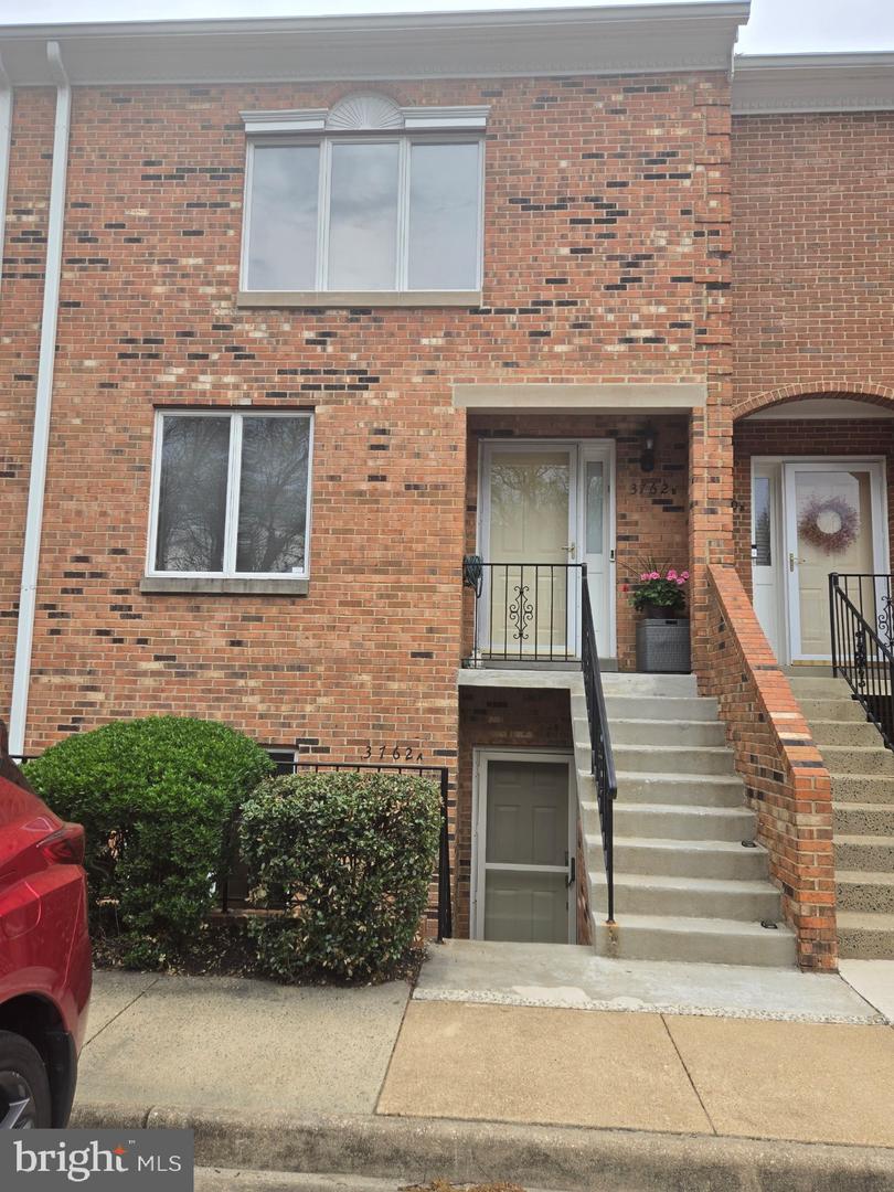 3762 Madison Lane #3762b, Falls Church