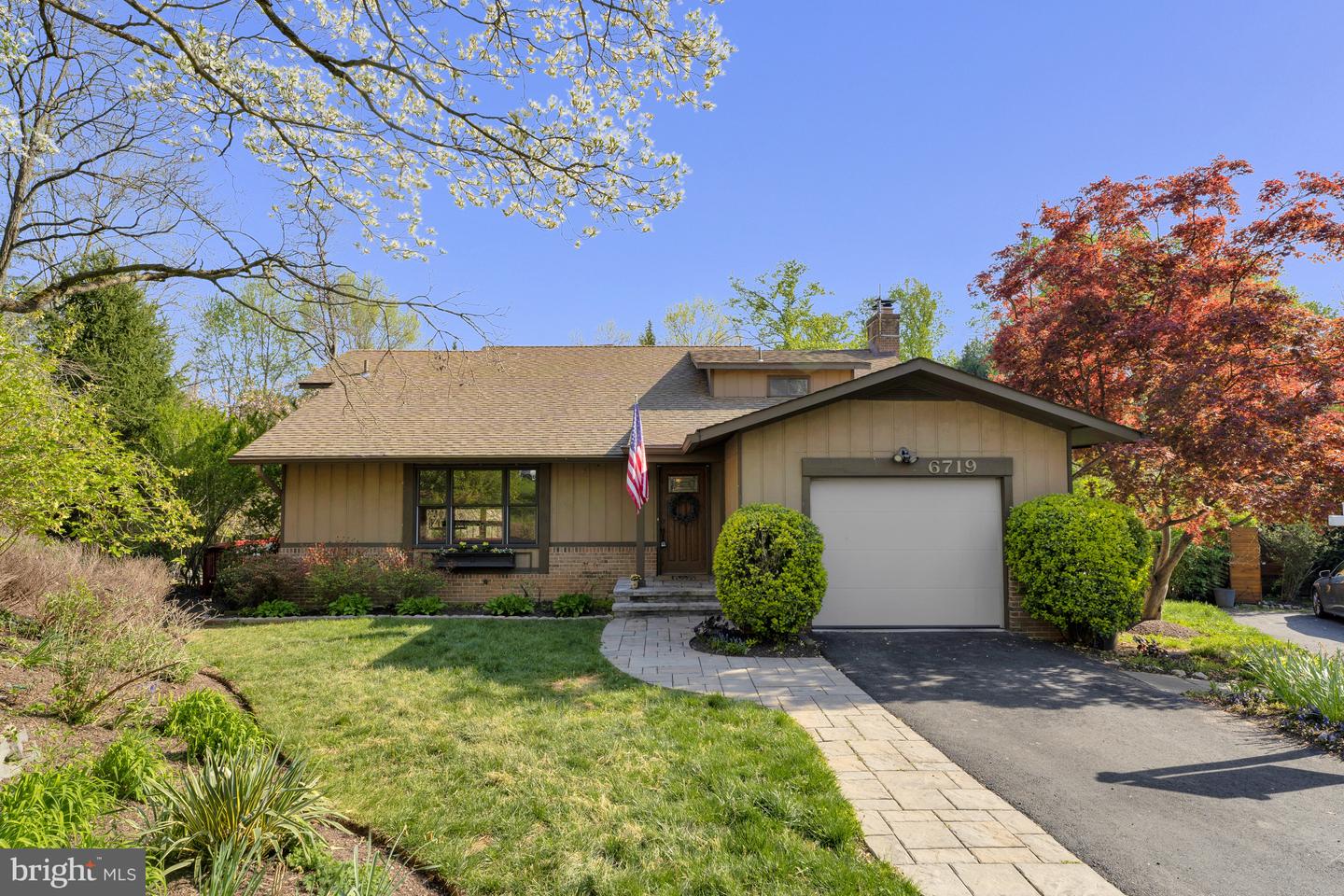 6719 Pine Creek Court, Mclean