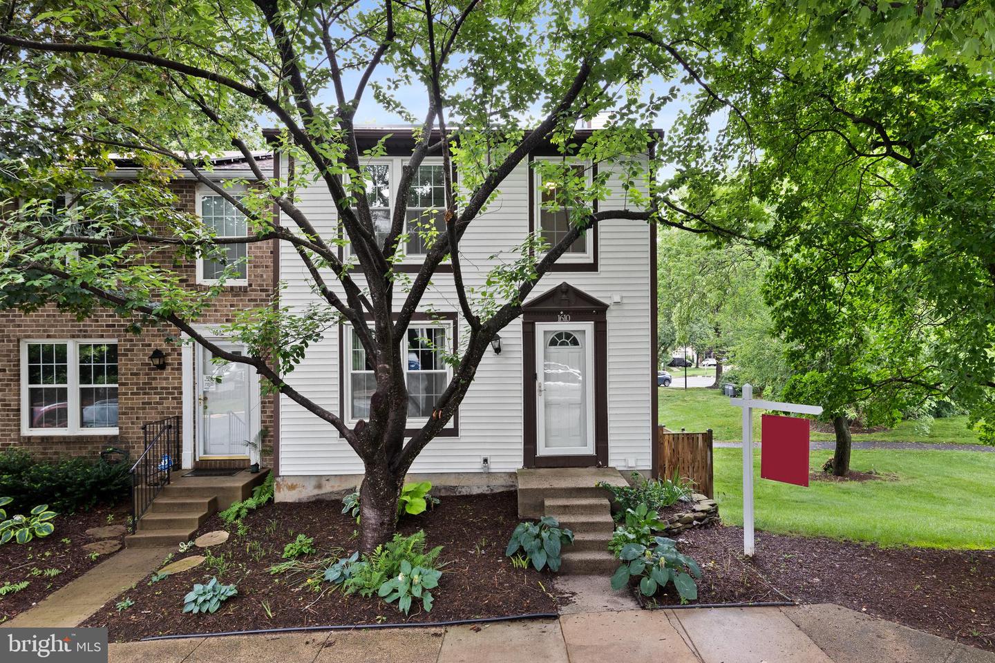 1610 Sierra Woods Drive, Reston