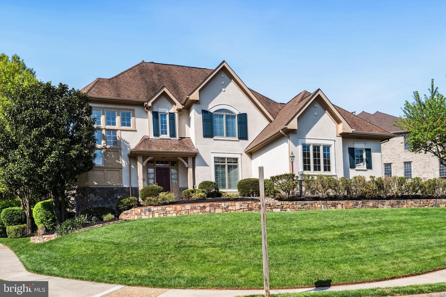 1546 Wellingham Court, Vienna