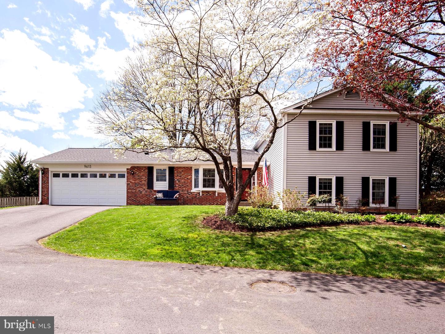 9615 Lincolnwood Drive, Burke