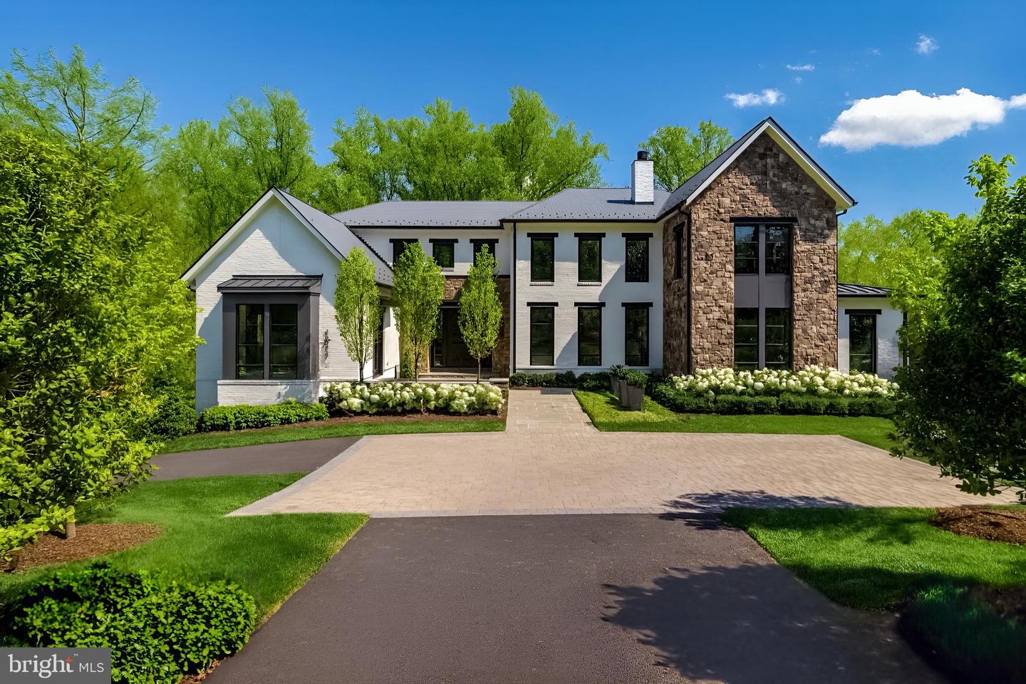 1011 Langley Hill Drive, Mclean