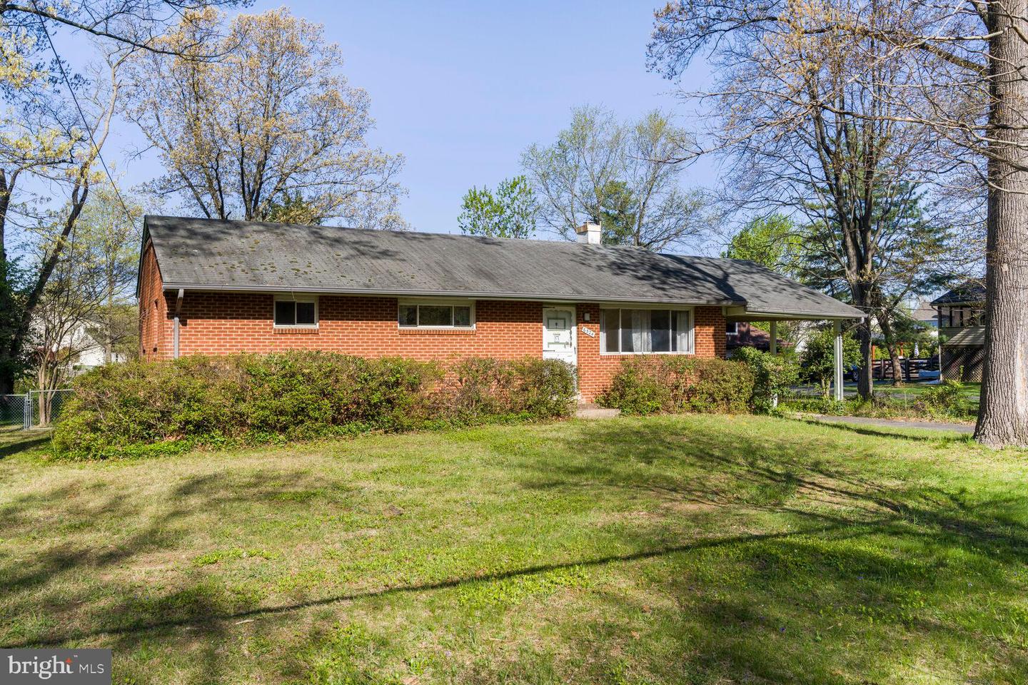 6524 Greenleaf Street, Springfield