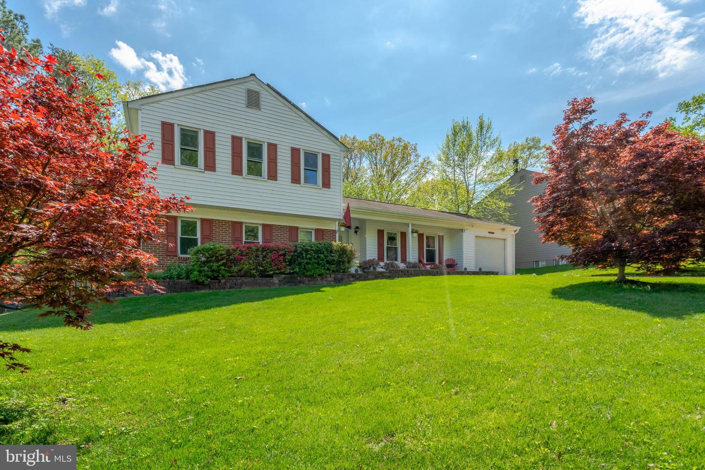 9341 Tartan View Drive, Fairfax