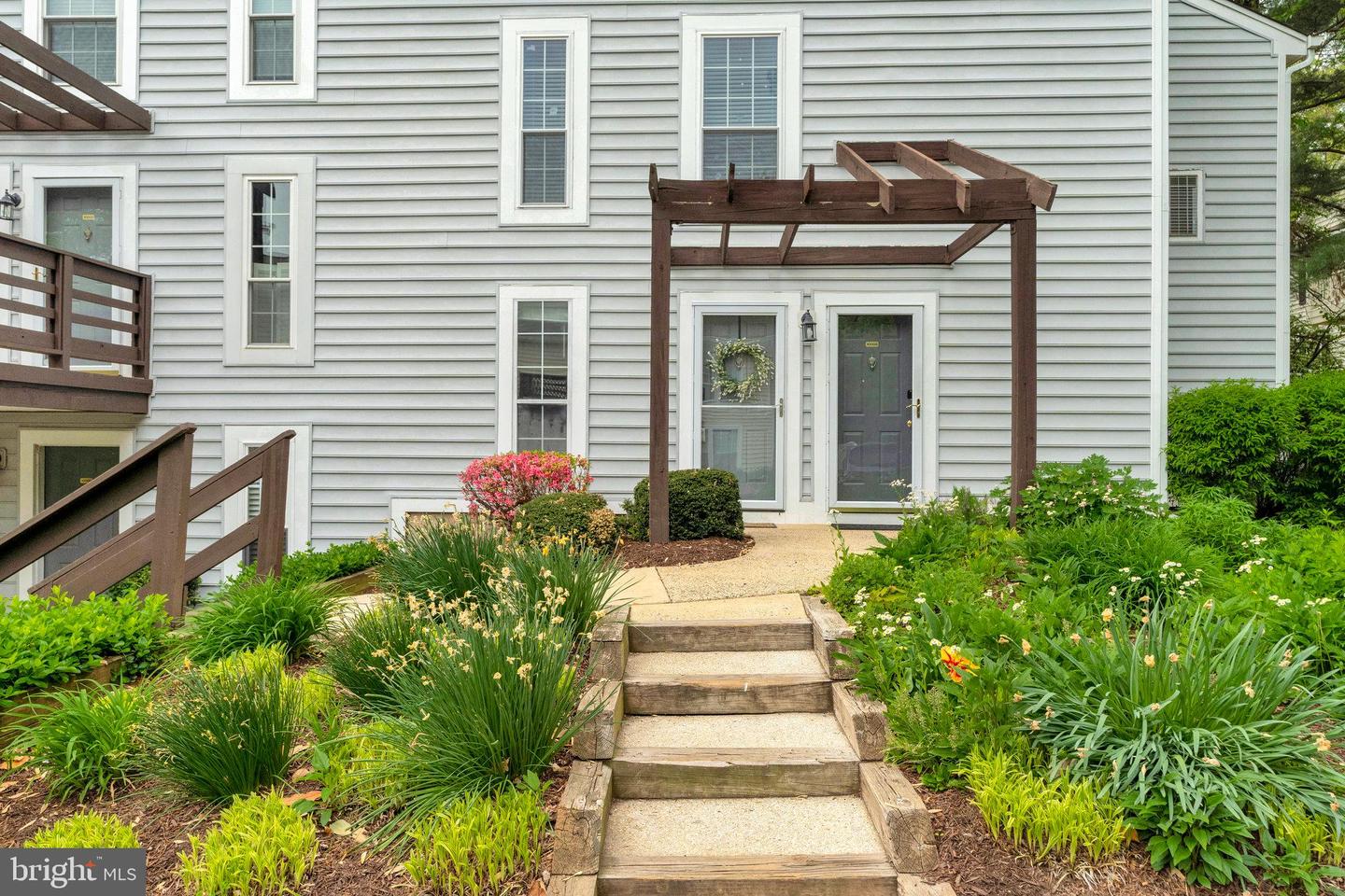 10006 Oakton Terrace Road, Oakton