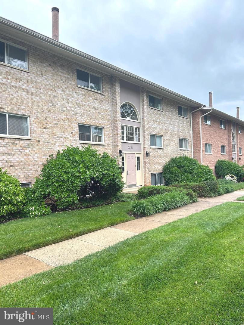 2831 Kalmia Lee Court #301, Falls Church