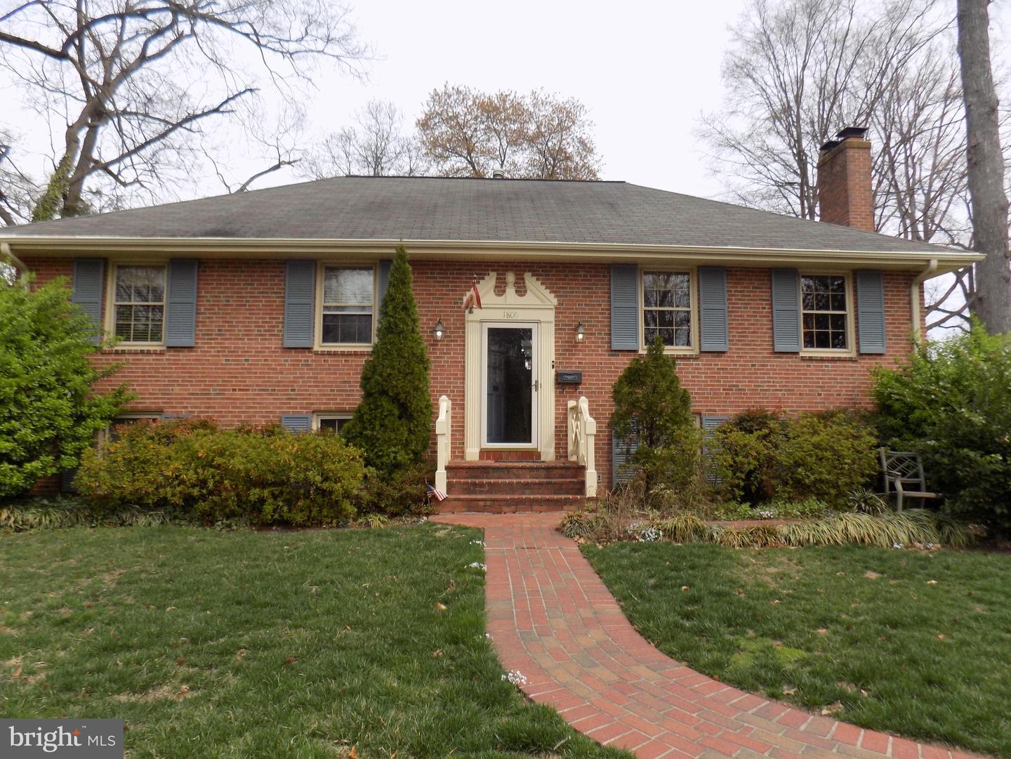 1806 Old Stage Road, Alexandria